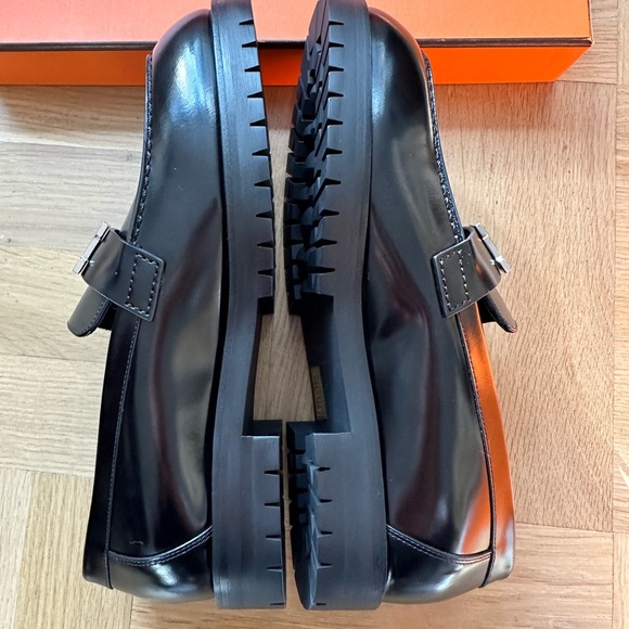 Hermes Faubourg loafer 36.5 brand new and authentic - Picture 8 of 12